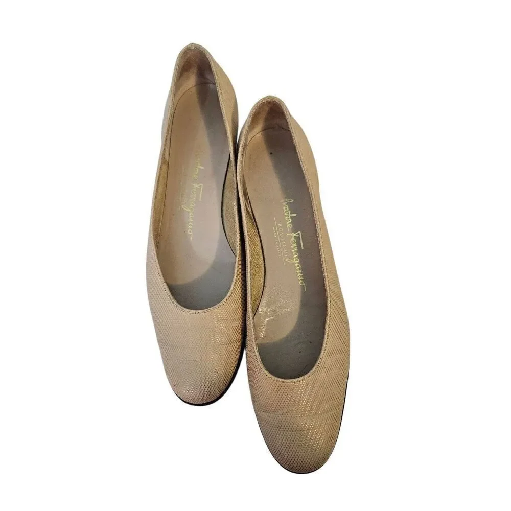 Salvatore Ferragamo cream colored slip on flats. Size 8 Narrow. - Picture 2 of 8